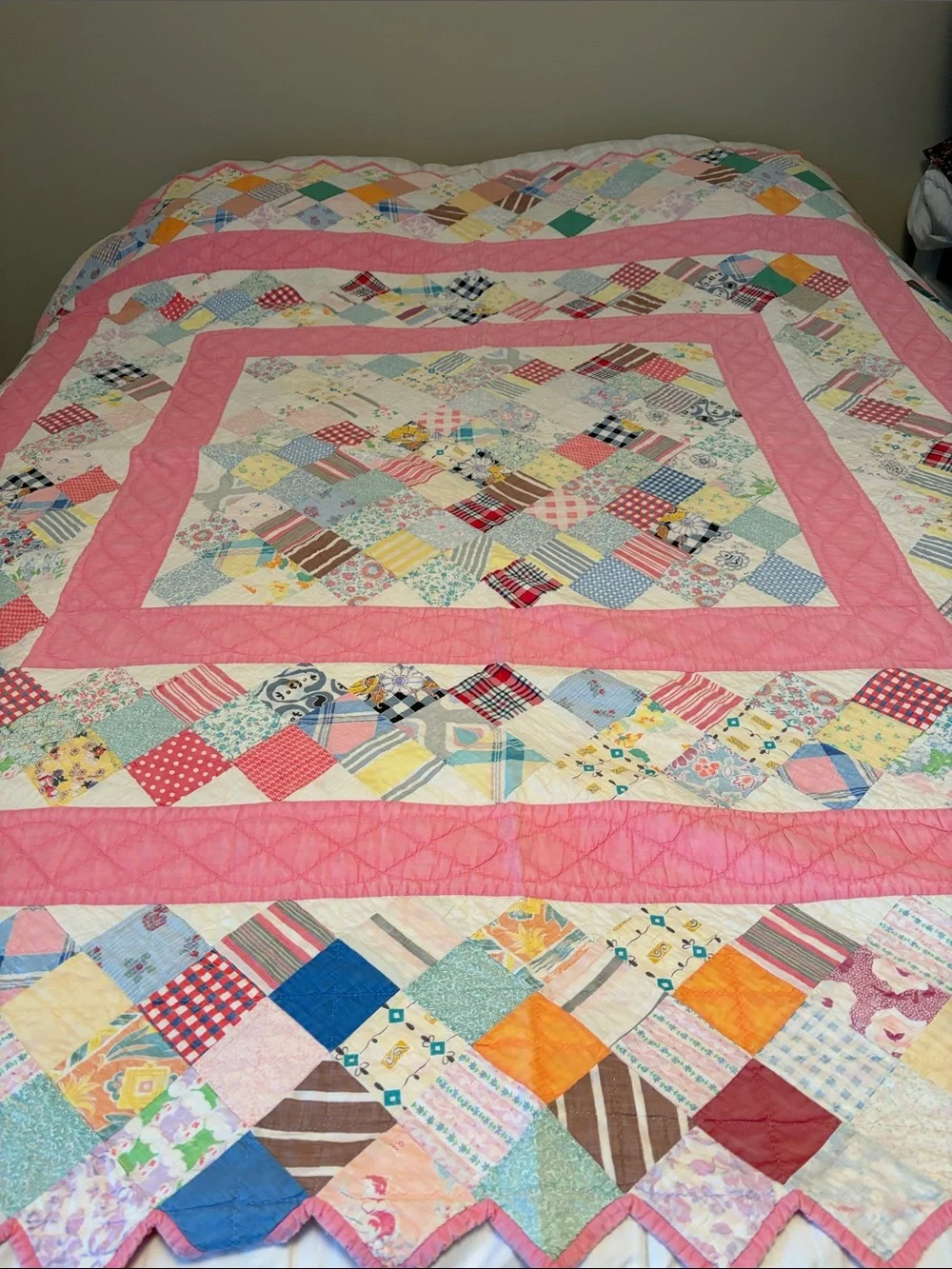 Vintage Pink Patchwork Quilt - Charming Multicolor Design